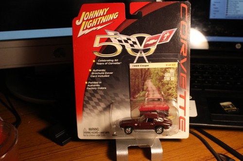 2002 johnny lightning maroon - johnny, lightning-maroon